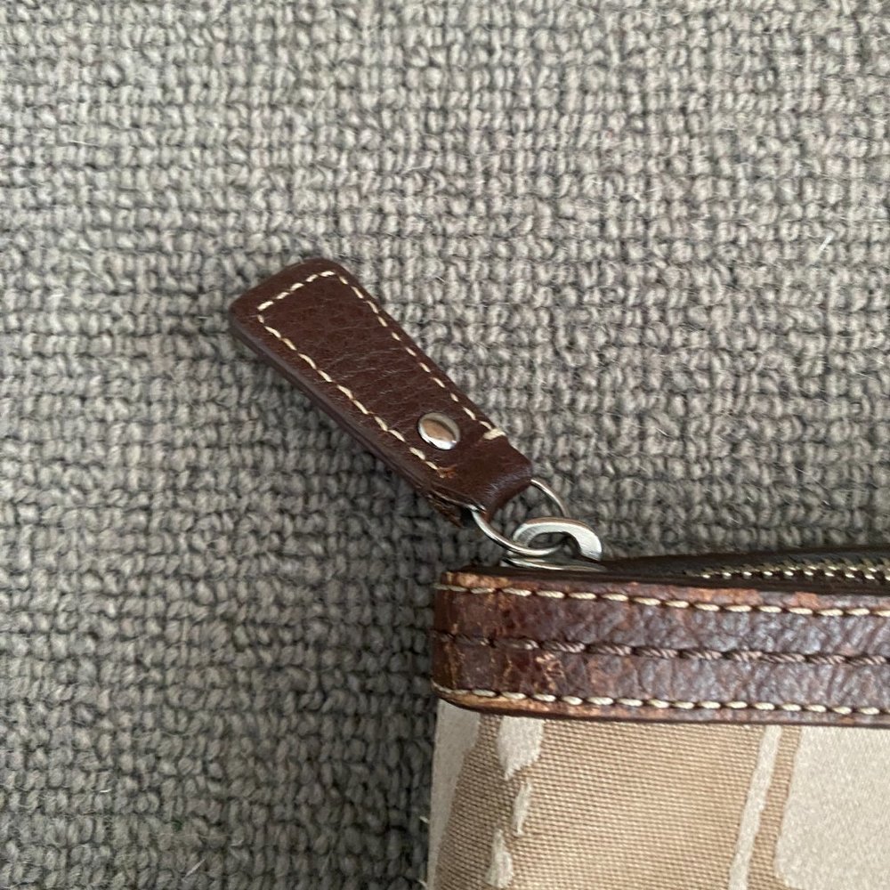 VINTAGE COACH HORSE AND CARRIAGE TOTE BAG - BROWN LEATHER TRIM - BAG CHARM - Picture 5 of 9